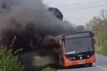 CEO U PLAMENU! Gori autobus na liniji Beograd-Lazarevac! (VIDEO)