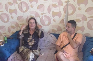 SKANDAL NA GROBLJU: Kačavendi prišao čovek koji ju je ZAPREPASTIO dok je kopao raku... (FOTO)