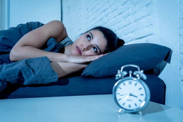 LOŠA NAVIKA KOJA MOŽE SKUPO DA VAS KOŠTA: Ako OVO radite svaki dan, možete sebi da skratite život za čak 10 godina!