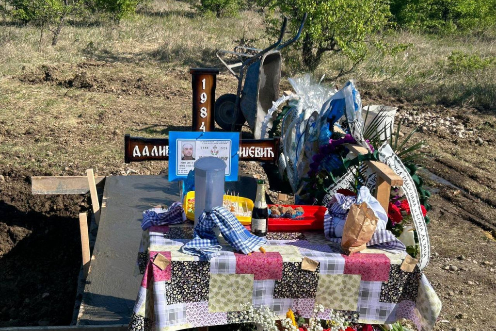 Ovde je sahranjen Dalibor Dragijević