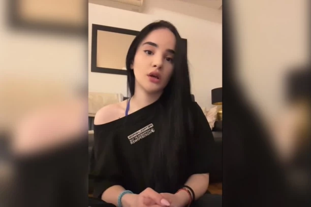 NISAM SPAVALA DO PET UJUTRU ZBOG OVOGA: Dobila poklon od obožavaoca, sva se skamenila od straha (VIDEO)