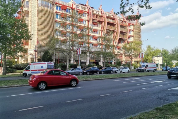 LANČANI SUDAR NA NOVOM BEOGRADU: Učestvovalo čak SEDAM vozila! (FOTO+'VIDEO)