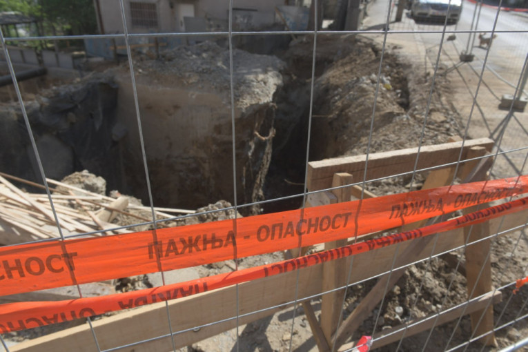 Urušena podzemna garaža