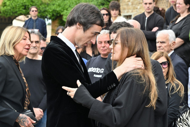 Sahrana Roberto Kavalija