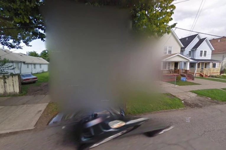 OVA ZAMUĆENA KUĆA NA GUGL MAPI KRIJE JEZIVU TAJNU: Istina je gora od horor filma (FOTO)