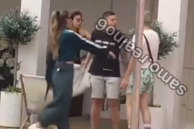 Bojana oborila Uroša na pod Elita 7 Zadruga