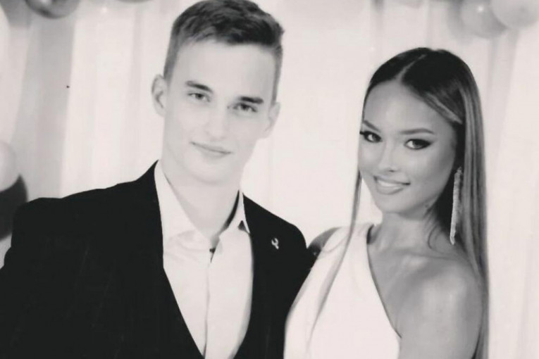 «РЯДОМ С ГРОБОМ МЫ НАШЛИ ПАРУ КАПЕЛЬ КРОВИ, БУДТО ОНА ПЛАКАЛА ПО НЕМУ!» Борис и Деян были убиты водителем (83) на месте! Слова отца погибшего парня РВУТ ДУШУ!»