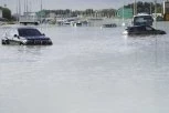 APOKALIPSA U DUBAIJU: Neverovatnih 165 litara kiše palo za samo 24 sata!