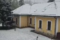 OVO NISMO VIDELI NI USRED ZIME! Pogledajte kako u aprilu veje sneg na Zlatiboru (VIDEO)