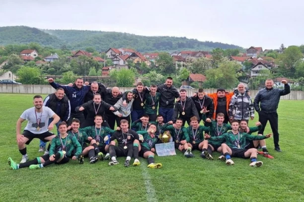 GRADSKI DERBI U FINALU KUPA - SPEKTAKL: Publika na tribinama je uživala - pehar ide u vitrine Rudara 2016!