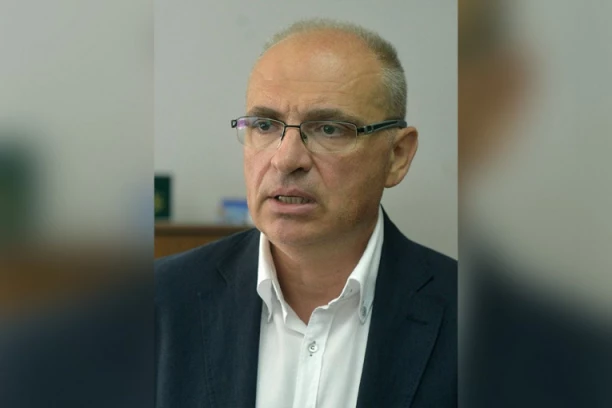 SKANDAL!  HITNO SMENITE OVOG ČOVEKA! Rusima uvalio škart trešnje! UPRAVA ZA BILJE NA STUBU SRAMA!