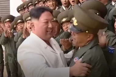 DRŽAVA ZABRANILA SPOT I PESMU U KOJOJ SE VELIČA KIM DŽONG UN: Očekuje se nikad brža reakcija lidera Severne Koreje (VIDEO)