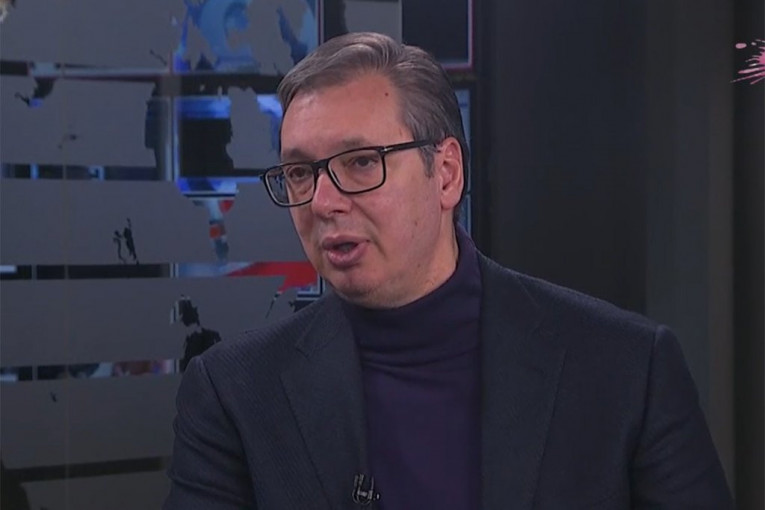 Vučić otkriva planove za vojsku: Broj dronova će biti povećan na neverovatnih 100.000!