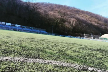 LIDER SIGURAN PRED SVOJIM NAVIJAČIMA: Sada je lopta "u dvorištu" prvog pratioca!