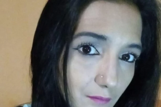 "ZATEKLA SAM JE SVU KRVAVU NA PODU"! Komšinica žene koju je muž nasrmt izbo u Novom Sadu kaže da je ubistvu prethodila svađa! "DOŠAO DA JE MOLI DA SE POMIRE PA JE UBIO"!