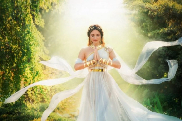 OVA 3 ZNAKA ĆE SE OBOGATITI U MAJU: Novac stiže sa svih strana, spremite novčanike (FOTO)