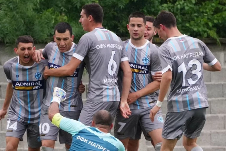 TAKO SE OSVAJA TITULA: I kada ne ide, šampion pobeđuje - "markovački Olimpik" minimalcem stigao do trijumfa u derbiju!