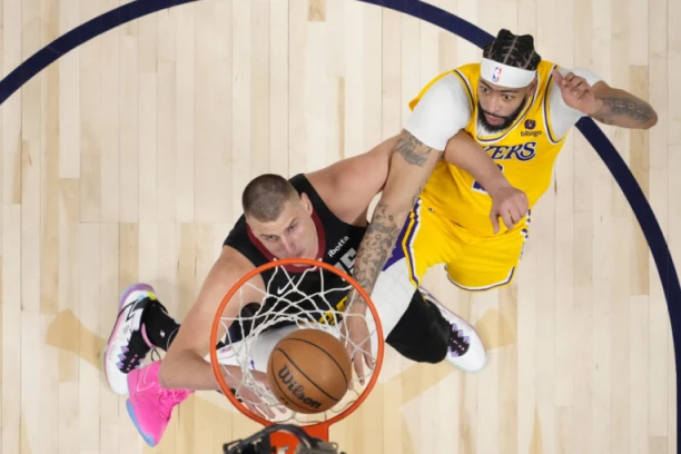 JOKIĆEV OTAC OSTAO BEZ TEKSTA KAD JE ČUO ŠTA MU JE SIN URADIO: Partije najboljeg srpskog košarkaša sa velikom pažnjom se prate u Somboru!