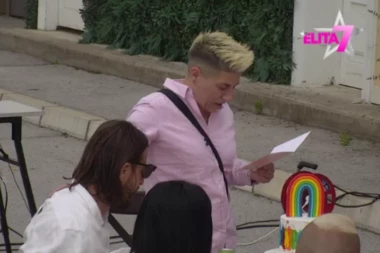 SUZE UŽIVO ZBOG SMRTNOG SLUČAJA: Matora dobila poruku za rođendan, pa briznula u PLAČ!