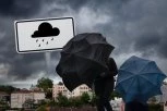 STIŽU PLJUSKOVI SA GRMLJAVINOM: Danas će kiša pogoditi ove delove Srbije!