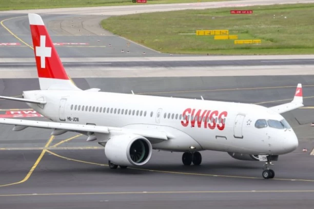 AVION IZ BEOGRADA HITNO PREUSMEREN! Još uvek se ne zna razlog!