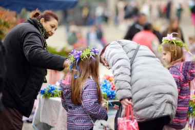 VELIKI HRIŠĆANSKI PRAZNIK SLAVIMO U SUBOTU! Majke treba da ispoštuju jedan važan običaj!