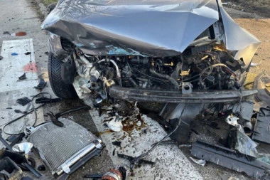 LANČANI SUDAR U ŽARKOVU! Stvara se gužva! (FOTO)