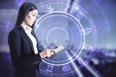 HOROSKOPSKI ZNAKOVI KOJI SU NAJBOLJI U POSLU: Rođeni su da budu na vrhu, novac se lepi za njih