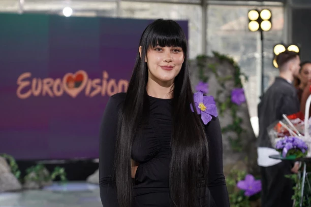 ŠOK SCENA IZ ŠVEDSKE: Teya Dora ne veruje šta ju je snašlo - da li će joj ovo DONETI SREĆU?