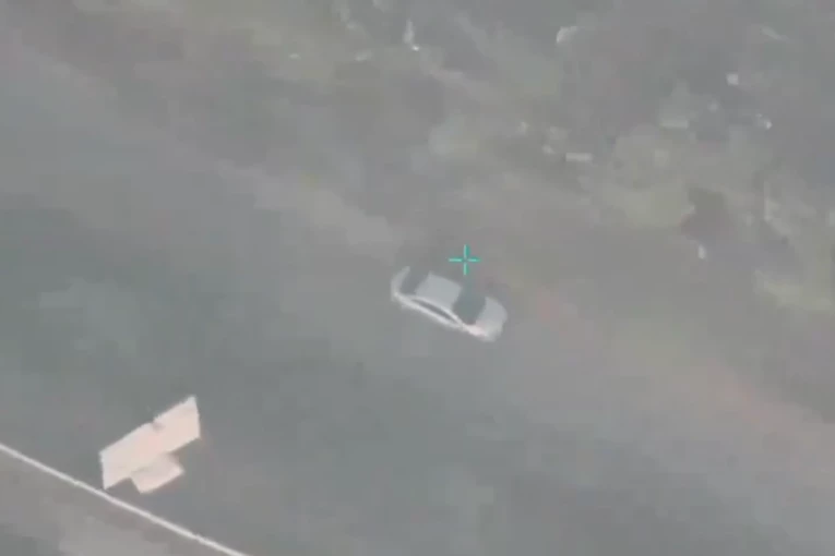 U SEKUNDI GA VIŠE NIJE BILO: Objavljen snimak likvidacije visokog komandanta Hezbolaha (VIDEO)