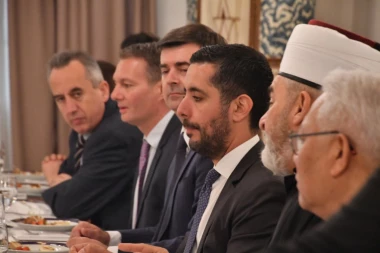 MOMIROVIĆ: PRIJATELJI SE OSLANJAJU NA PRIJATELJE! (FOTO)