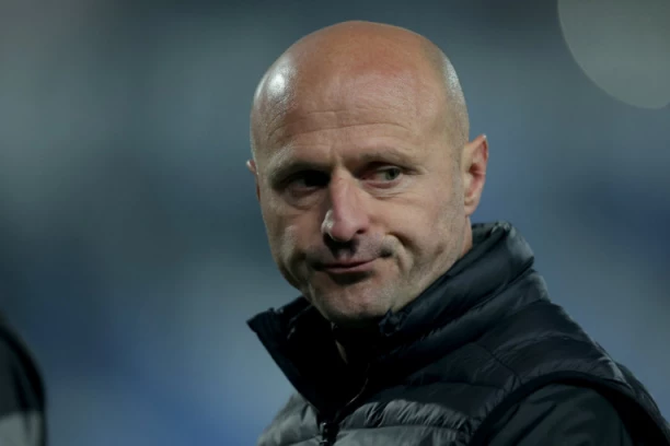 IGOR DULJAJ MOŽE DA PAKUJE KOFERE: Partizan uskoro dobija novog šefa stručnog štaba - Ivica Ilijev je glavna karika u pregovorima!