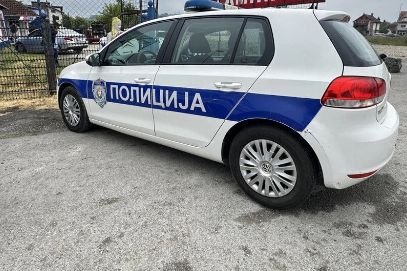 "JADNU ŽENU ZADAVIO GOLIM RUKAMA" Najnoviji detalji ubistva u ALIBUNARU, komšije otkrile šta se dešavalo iza ZATVORENIH VRATA