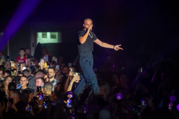 Misteriozni BLACKOUT! VOYAGE obrisao SVE, pa NESTAO, fanovi zabrinuti!