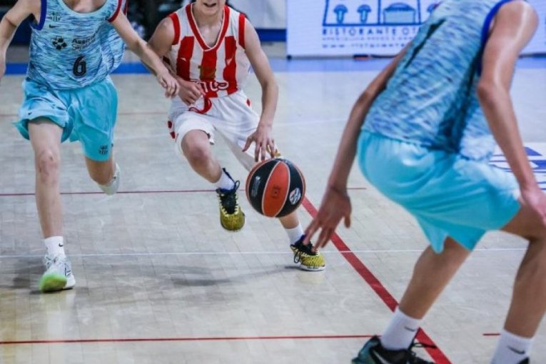 Ubedljiv poraz mladih košarkaša Crvene zvezde