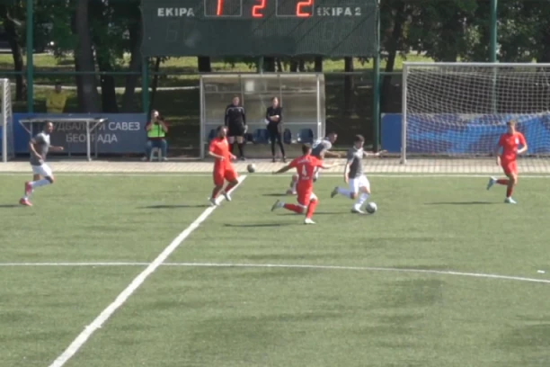 JAKO BITAN TRIJUMF ZA SURČINCE: I pored crvenog kartona, gosti su uspeli da stignu do celog plena protiv Torlaka!