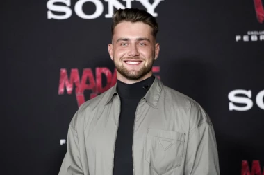 MLADOM GLUMCU DIJAGNOSTIKOVAN RAK! Zvezda čuvene serije slučajno saznao za bolest, ovo su šok-detalji!