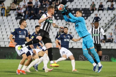 PARTIZAN NIJE ISKORISTIO ZVEZDIN "POKLON": TSC opet bolji od crno-belih u Humskoj!