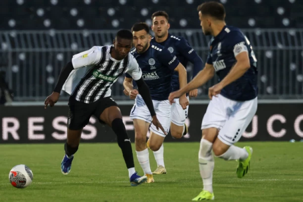 ODLAZAK DULJAJA SA SOBOM POVLAČI POSLEDICE! UKRAJINCI TRAŽILI PARTIZANU: Vratite nam igrača!