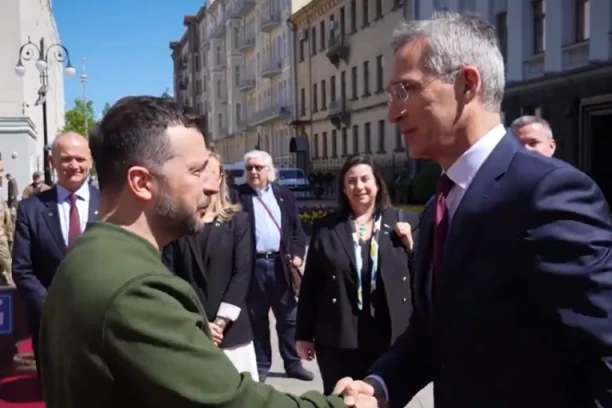 "NISMO ISPUNILI OBEĆANJA, ALI..." Generalni sekretar NATO u nenajavljenoj poseti Ukrajini (VIDEO)