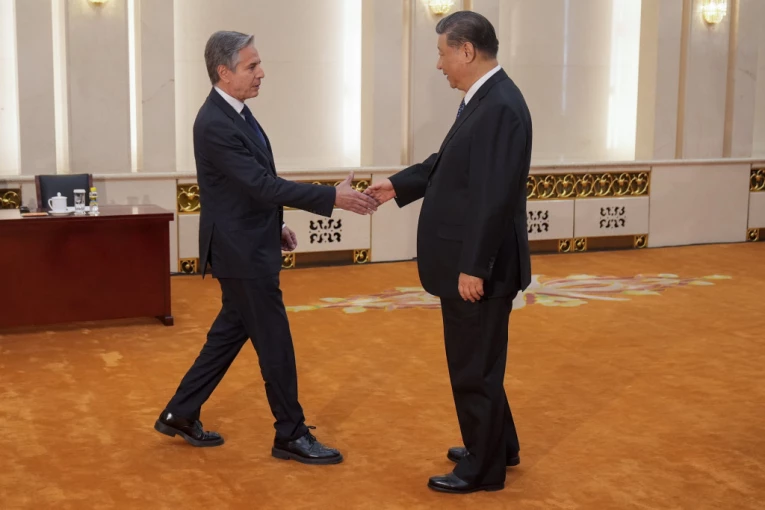 SKANDAL U PEKINGU: Si Đinping postavio krajnje neumesno pitanje, Blinken otišao podvijenog repa (VIDEO)