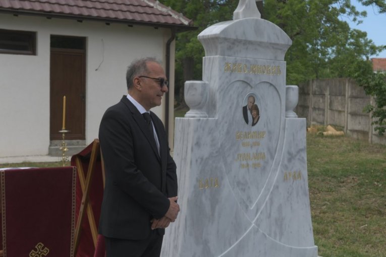 Bata i Lula počivaju u Koraćici