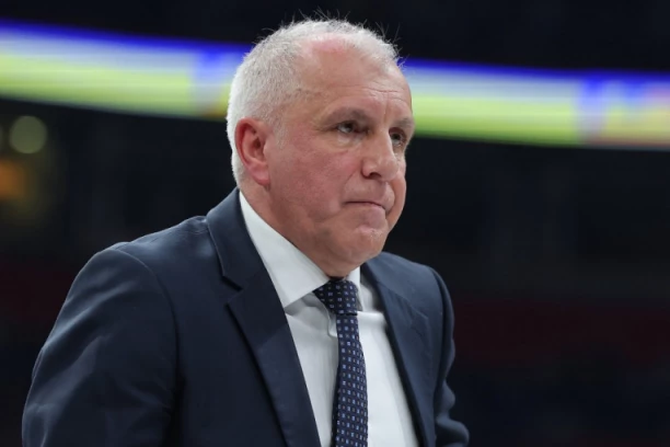 OBRADOVIĆ OTKRIO ŠTA MORA DA SE POPRAVI U IGRI: "Moj stav je da je bitno da se period dobije"