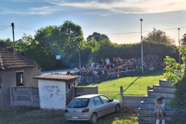 FANTASTIČAN RESAVSKI DERBI: Prepune tribine, odlični uslovi i sedam golova - prvi je viđen nakon samo pet sekundi igre! (VIDEO)