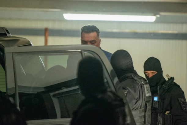"OSEĆAM SE USAMLJENO, GLEDAM MIŠEVE" Knežević traži da ga poseti mitropolit Joanikije i da pređe u sobu kod Mila Božovića