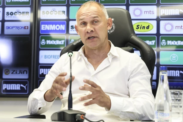 ALBERT NAĐ O UVREDAMA GROBARA: Ne pogađa me to! Znam odakle vetar duva