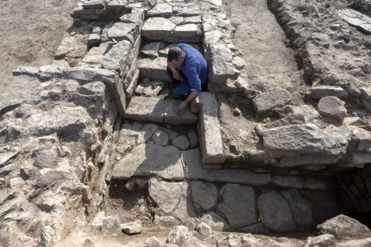 ARHEOLOZI ZATEKLI STRAVIČAN PRIZOR: U kući poznatog naciste pronađeni skeleti petoro ljudi bez udova