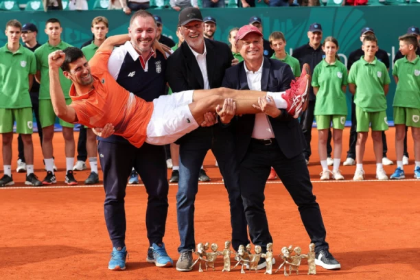 NOVAK OKUPLJA "BANDU", DA LI JE VAJDA SLEDEĆI?! Đoković rešio da se vrati korenima