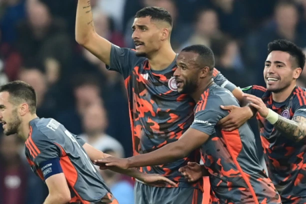 NESTVARNA UTAKMICA U BIRMINGEMU! El Kabi het-trikom UTIŠAO Vila Park! Fiorentina u poslednjim trenucima slavila nad Klub Brižom!