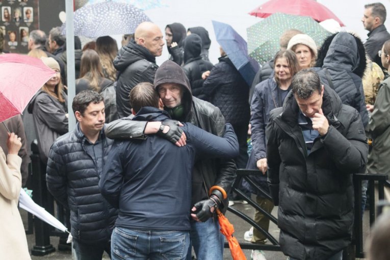 Masakr u OŠ "Vladislav Ribnikar"